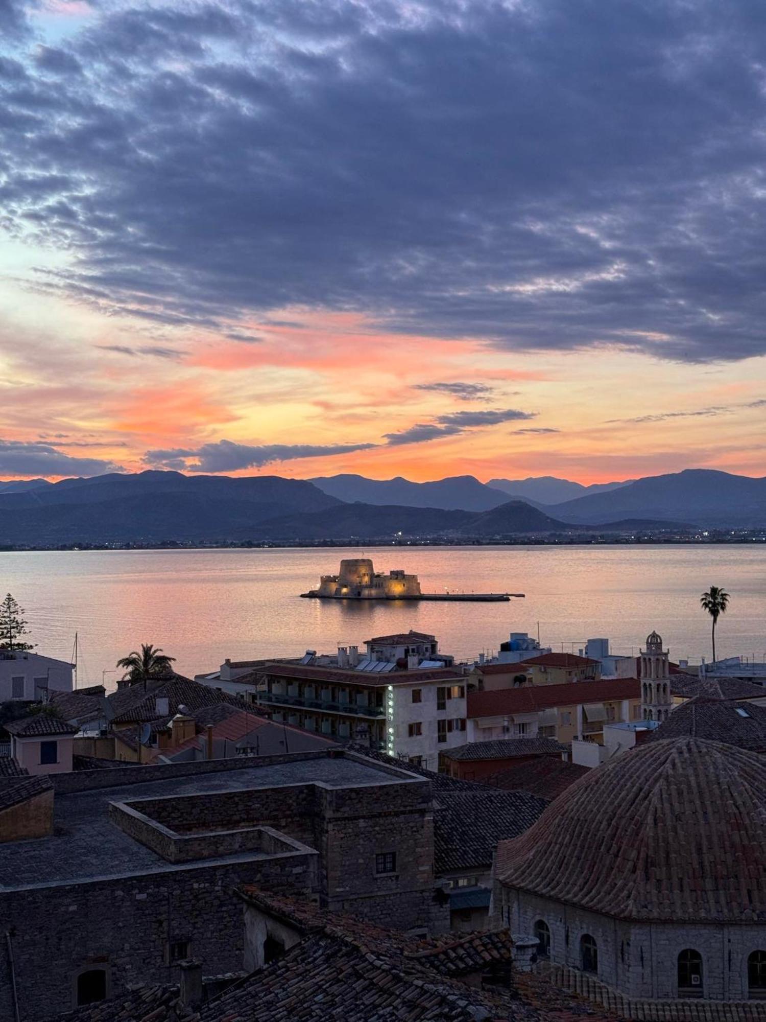S&F Luxury Apartment Nafplio Exterior photo