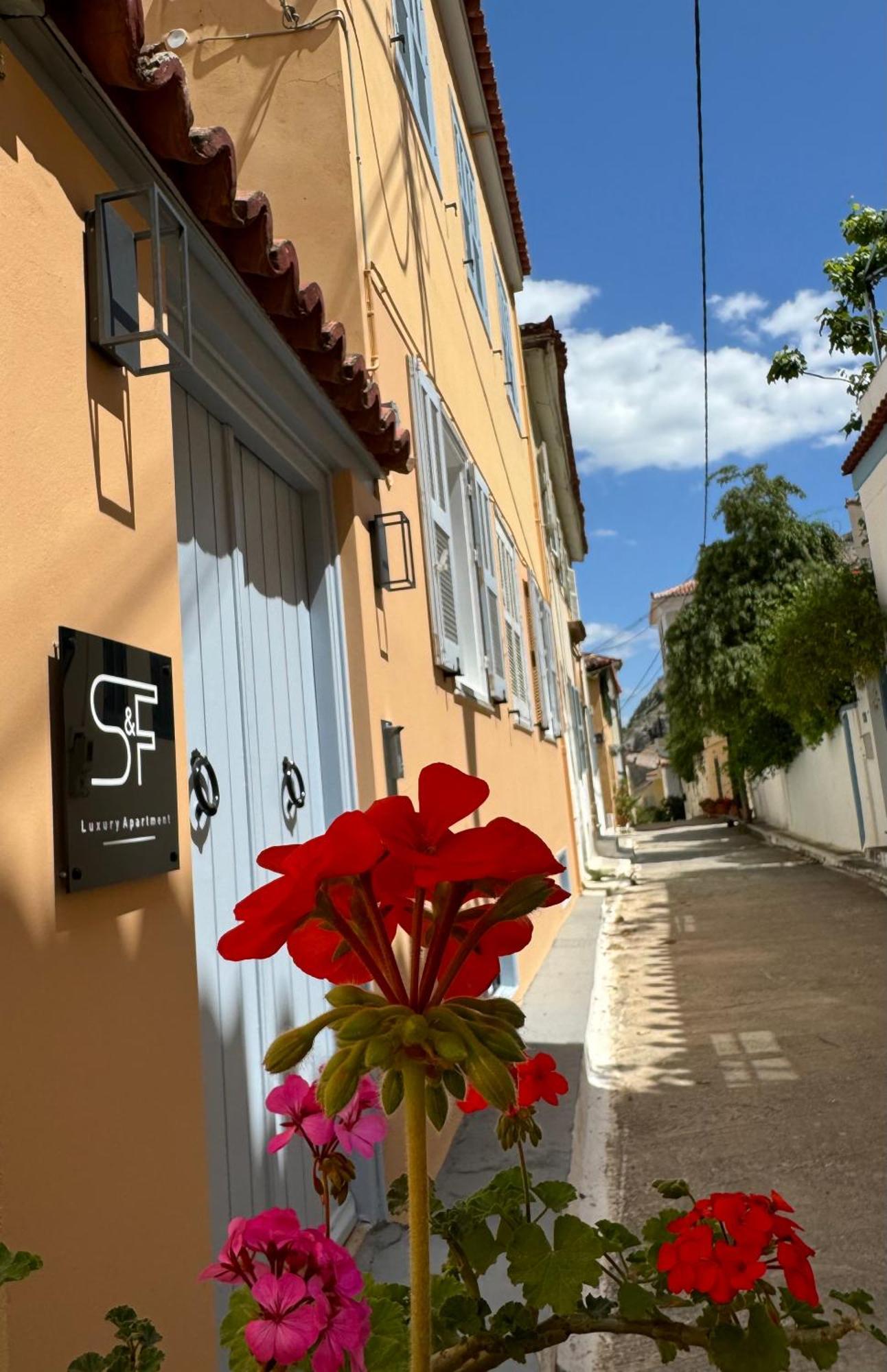 S&F Luxury Apartment Nafplio Exterior photo